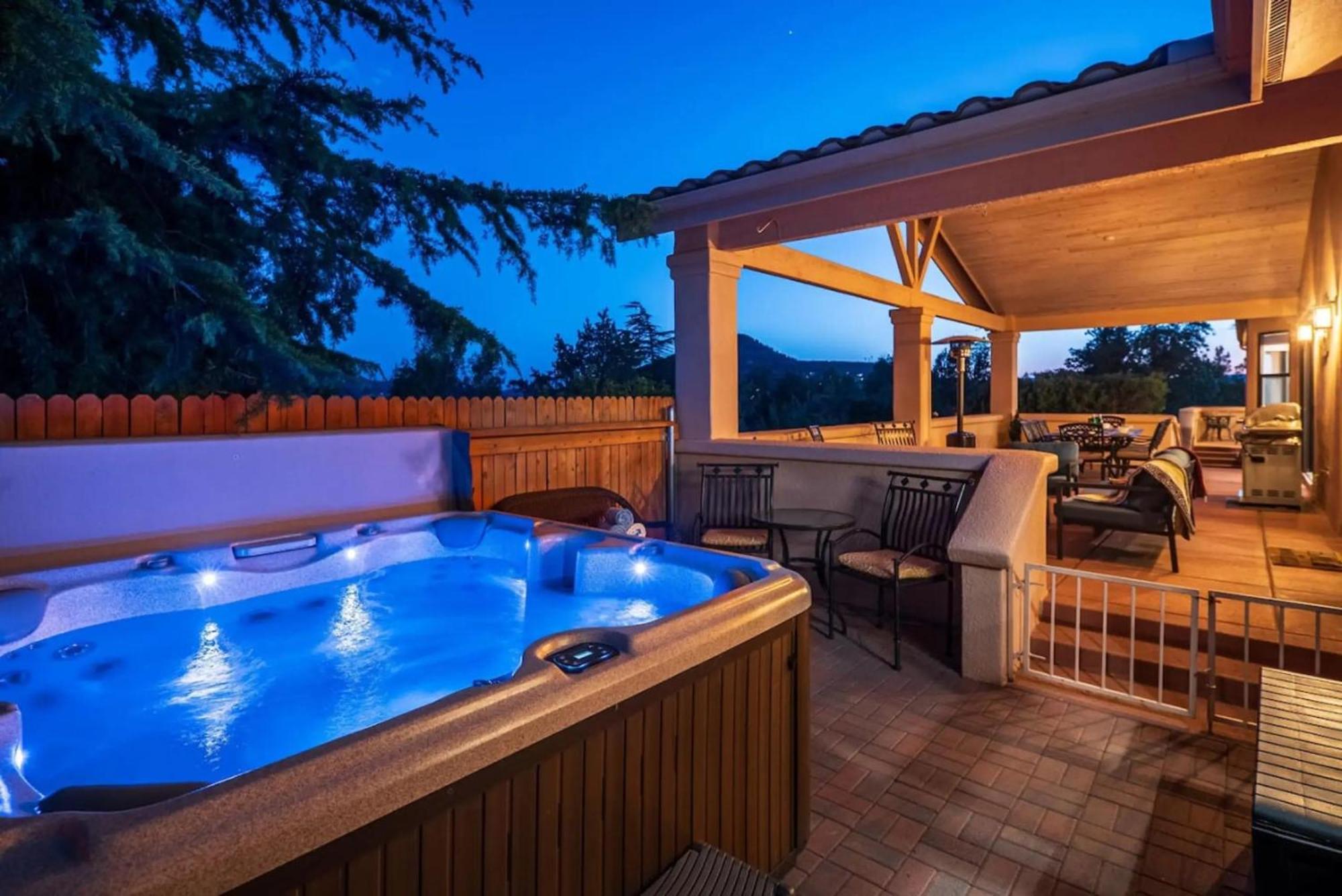 5 Bed 3 Bath Uptown Sedona-Game Room-Sauna-Cold Plunge-Jacuzzi-Gym Luaran gambar