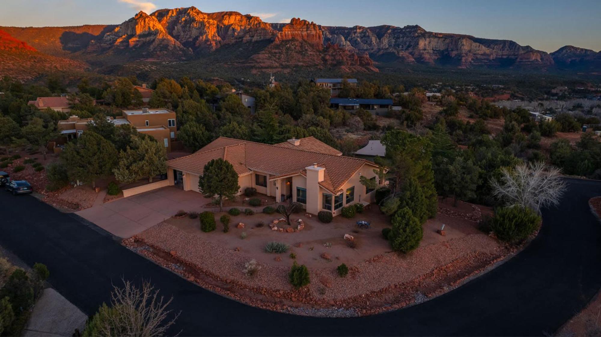5 Bed 3 Bath Uptown Sedona-Game Room-Sauna-Cold Plunge-Jacuzzi-Gym Luaran gambar